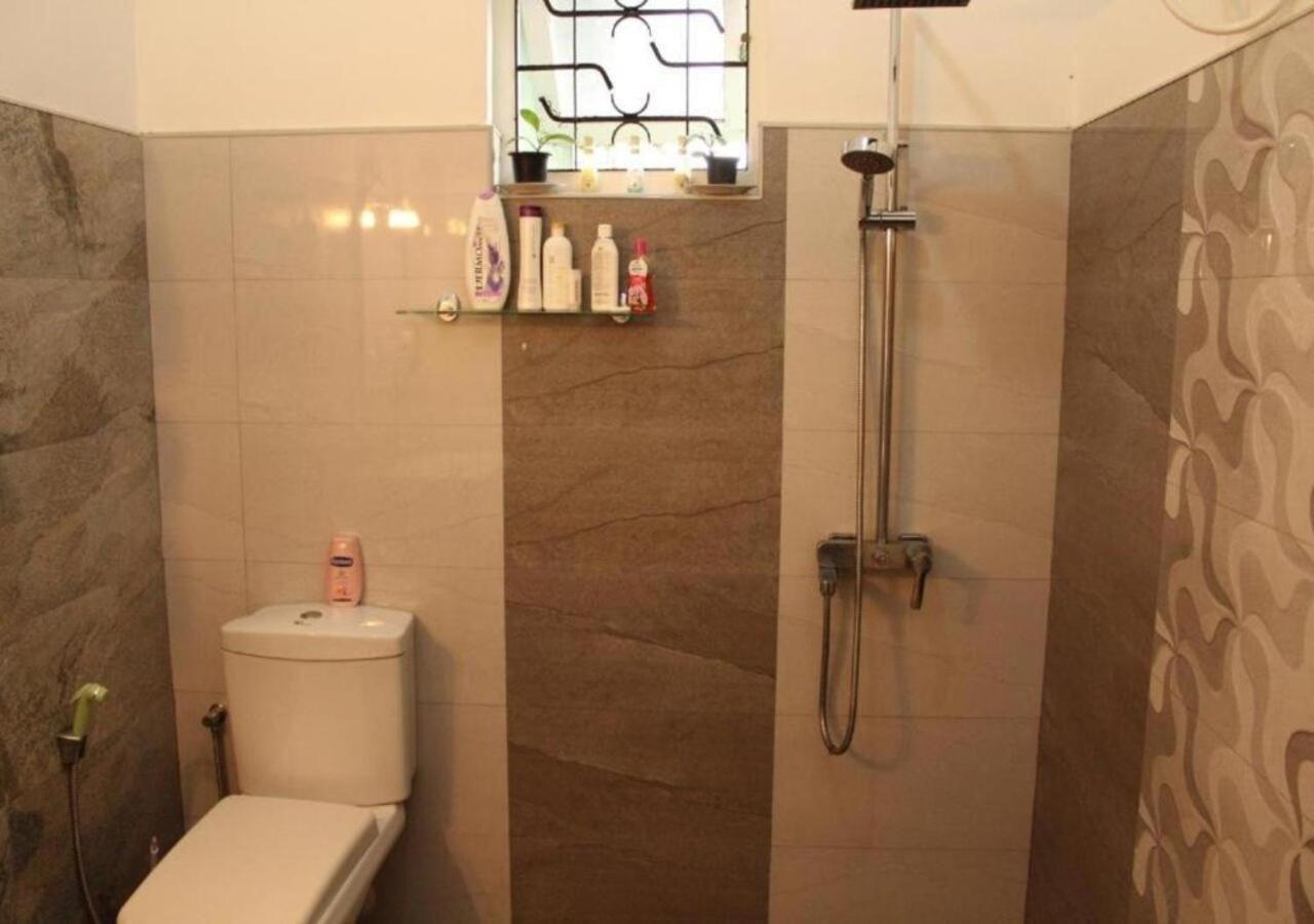Weerakoon Guest Apartment ฮิกคาดูวา ภายนอก รูปภาพ
